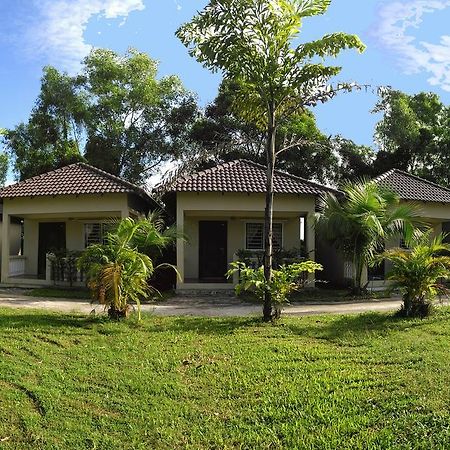 The Moonflower Bungalow Hotel Sihanoukville Exterior foto