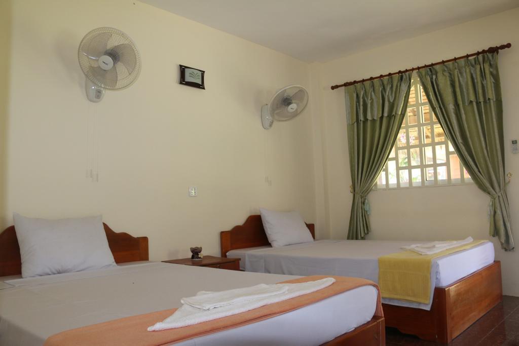 The Moonflower Bungalow Hotel Sihanoukville Exterior foto