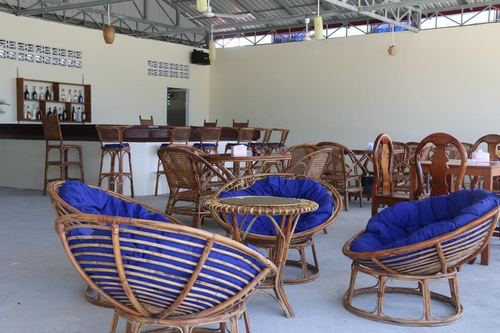 The Moonflower Bungalow Hotel Sihanoukville Exterior foto