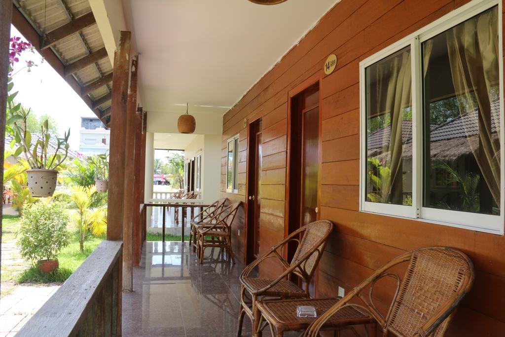 The Moonflower Bungalow Hotel Sihanoukville Exterior foto