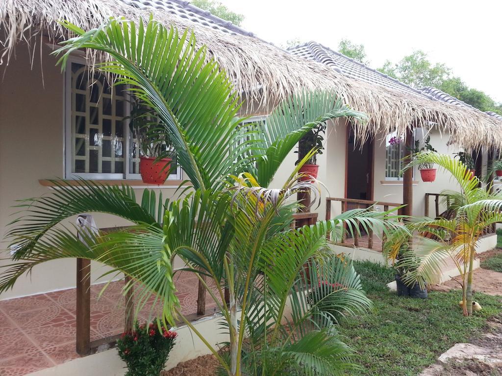 The Moonflower Bungalow Hotel Sihanoukville Exterior foto